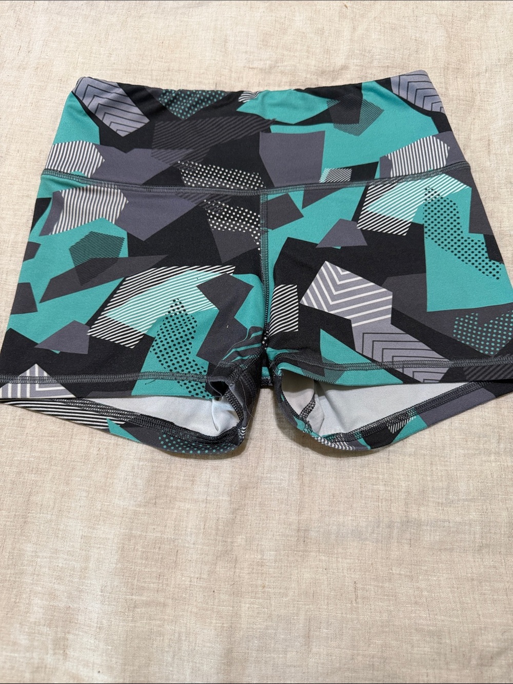 Fleo Women's Shorts - Teal & Gray Geometric